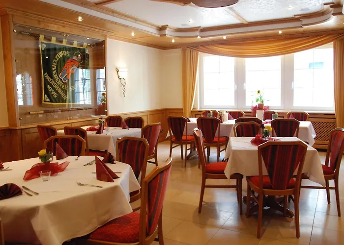 Hotel Zur Alten Quelle 3*